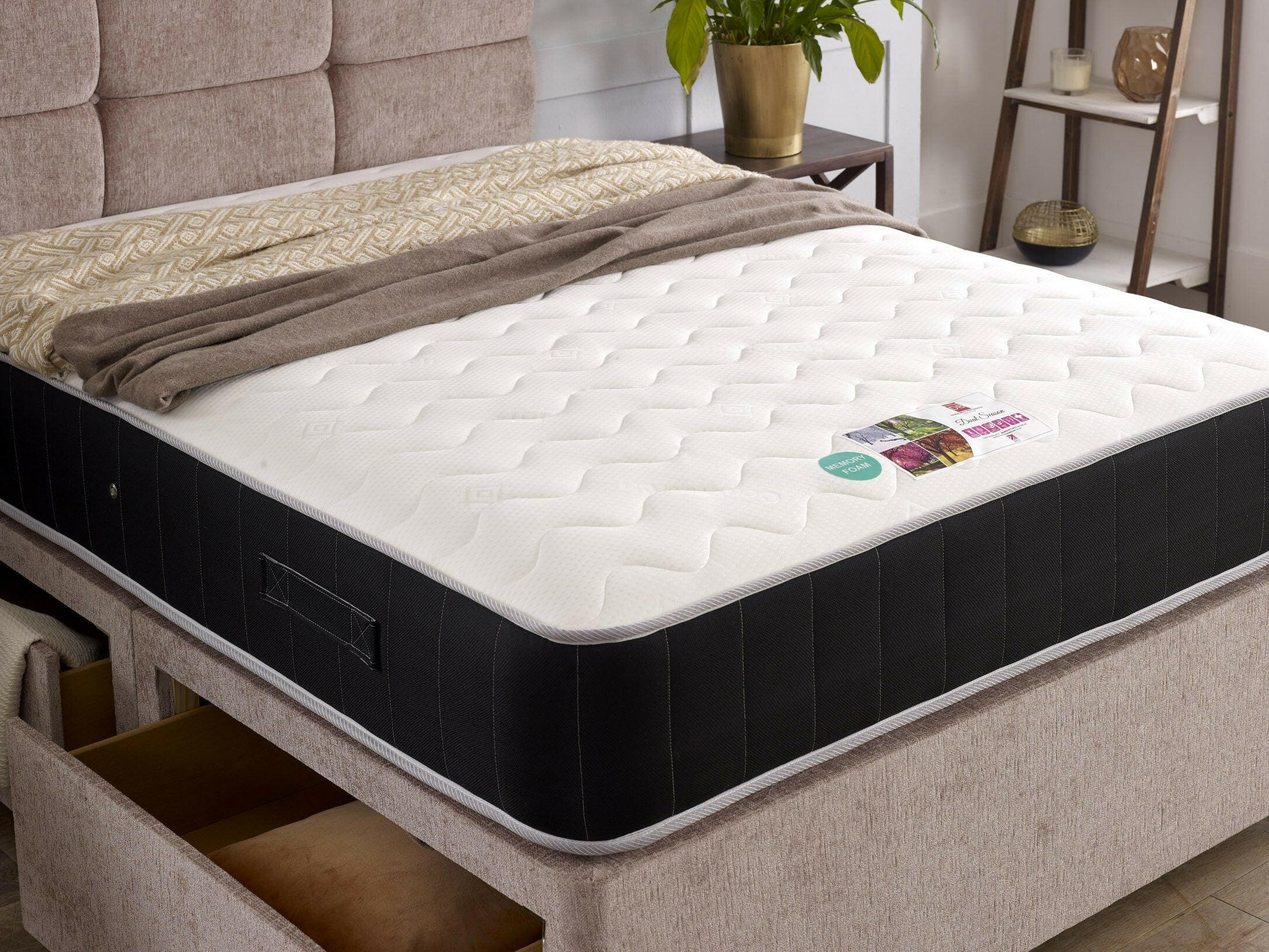 Dual Season 1000 Pocket Memory Cool Gel Divan Bed Set With Headboard